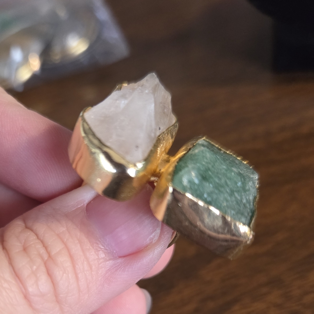 Turkish Adjustable Quartz Ring - Picture 2 of 3